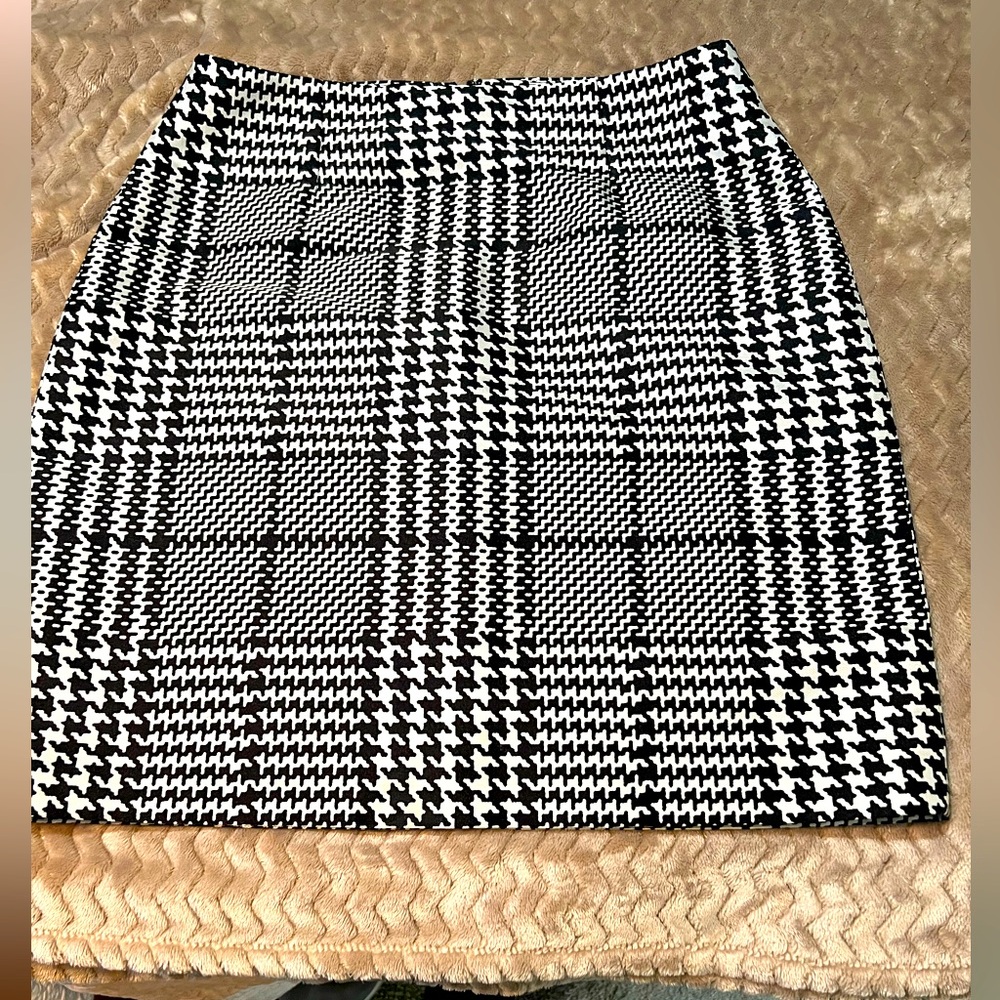 Womens A Line mini skirt.